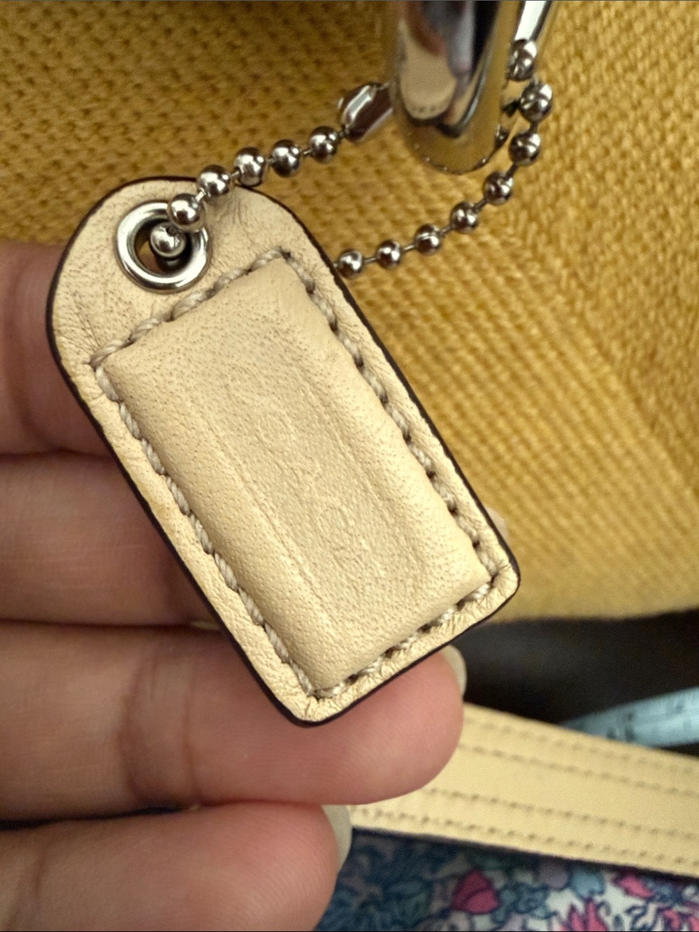 Coach vintage Pebbled Leather Crossbody Bag in Beige/Tan - Picture 4 of 14